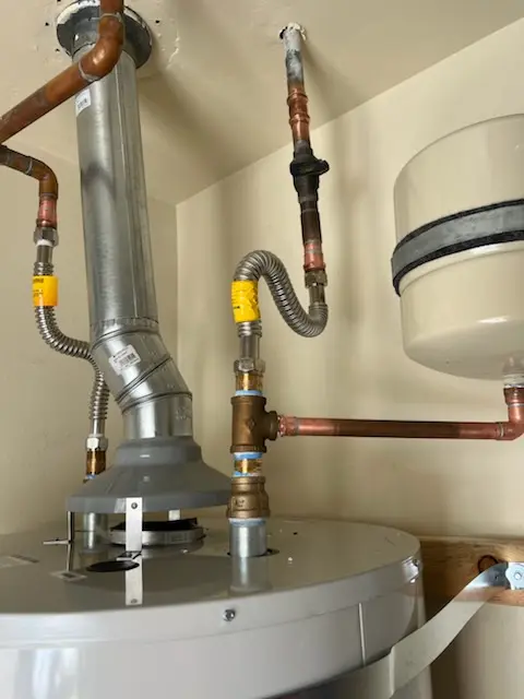Water heater installation and plumbing repair in Greens Farms